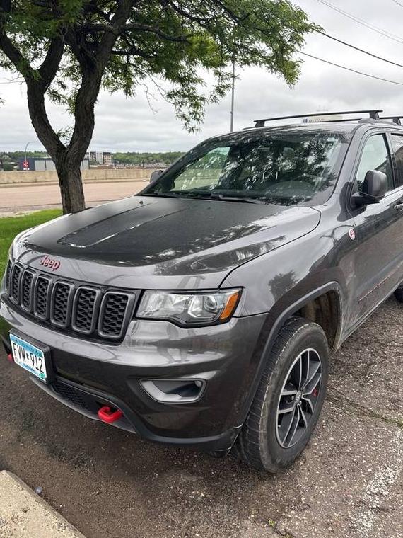 JEEP GRAND CHEROKEE 2018 1C4RJFLG0JC164624 image